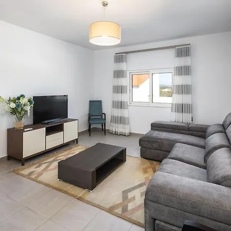Valparaiso - New Modern 3 Bedroom Near Silves With Private Swimming Pool And Ac Porches (Algarve)