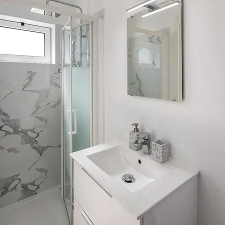 Valparaiso - New Modern 3 Bedroom Near Silves With Private Swimming Pool And Ac Villa Porches (Algarve)